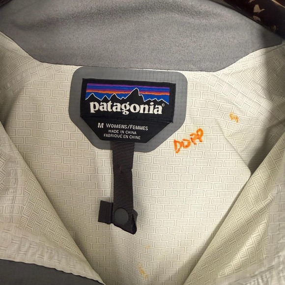 Patagonia Torrentshell Rain/Wind Jacket Women Medium Gray H2No Hooded - Picture 4 of 10
